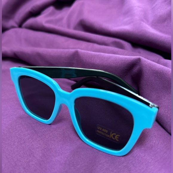 🤩 Free ADD-ON: Kids’ sunglasses (available in green, blue, black or pink) - Picture 5 of 8
